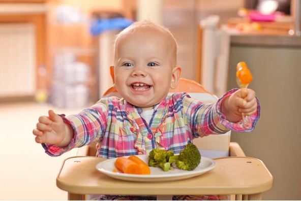 3 предельно простых блюда для детей от 6 месяцев до года
